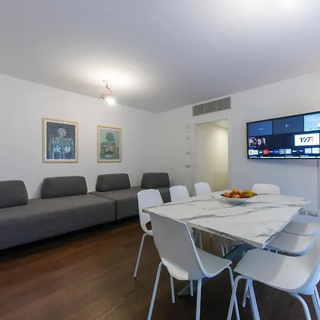 Habitat Apartment *